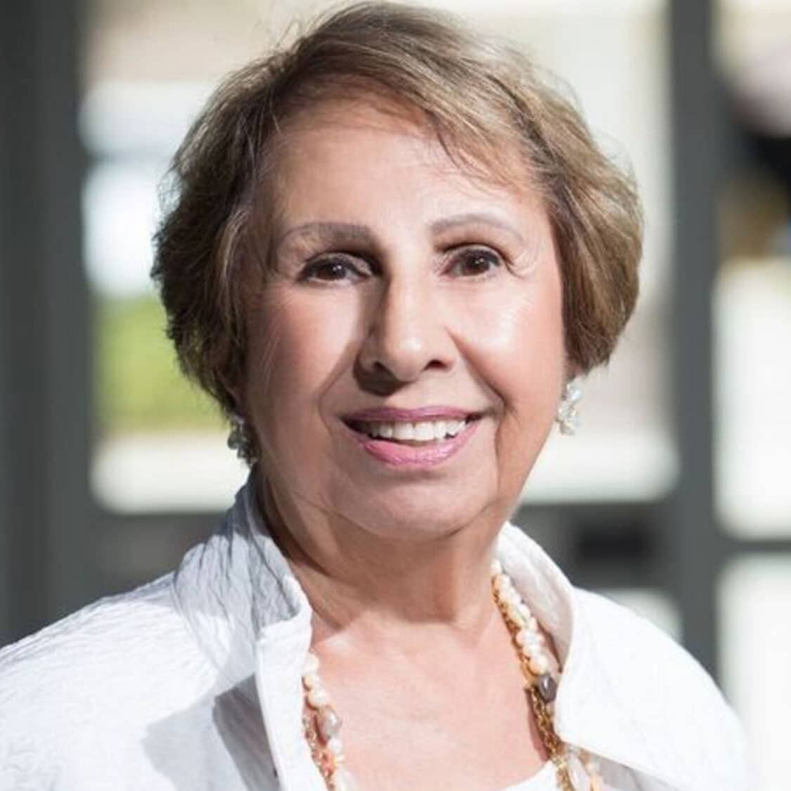 Former Newport Beach Mayor Nancy Gardner supports Walter Stahr for city council